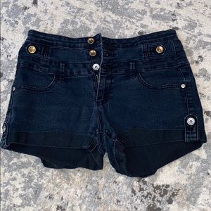 Refuge shorts